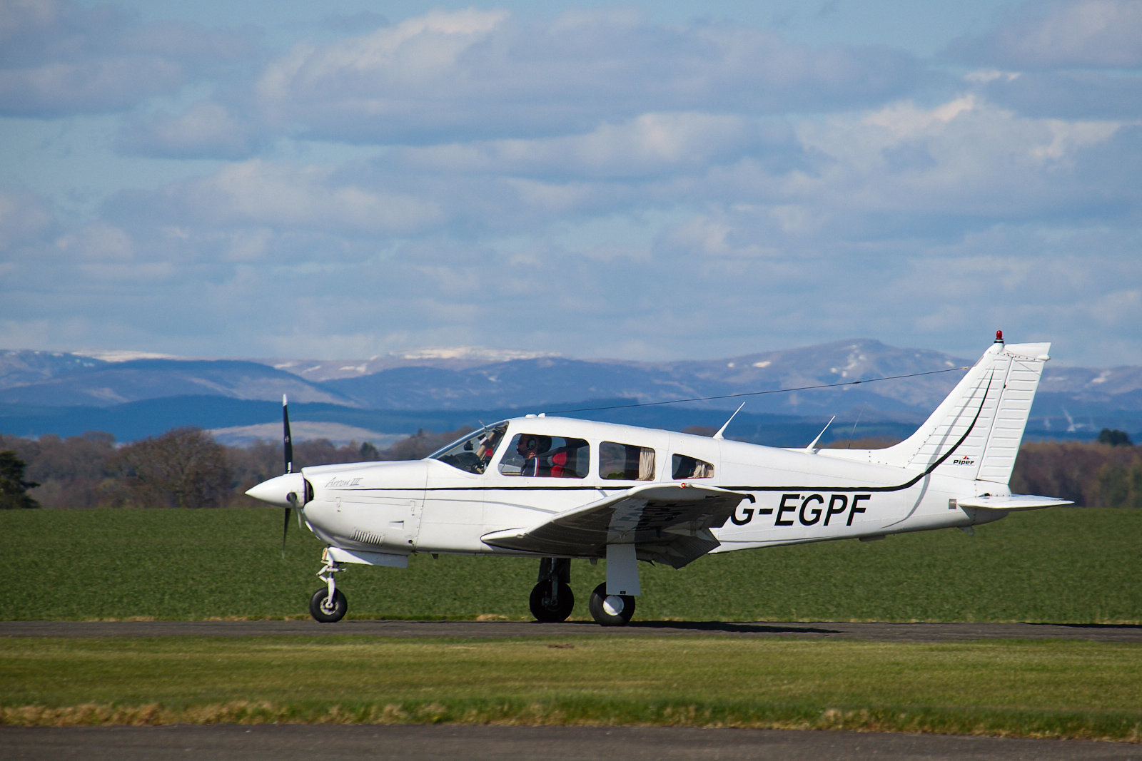Piper PA28R-201